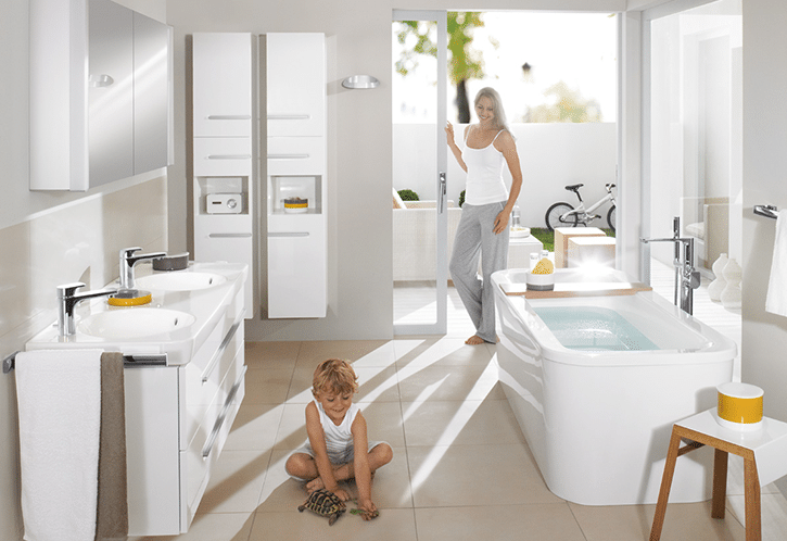 Mould loves bathrooms - family in a bright white bathroom