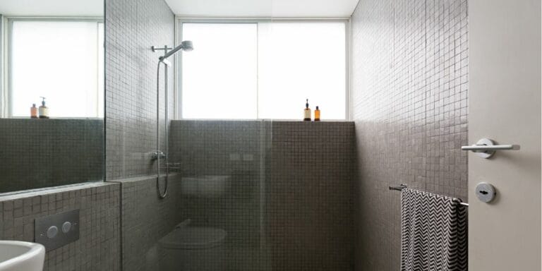 Transforming Your Bathroom: The Ultimate Guide to Walk-In Showers 